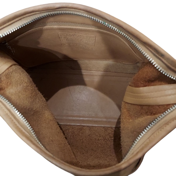 Coach Vintage Leather Shoulder Bag - Picture 9 of 9